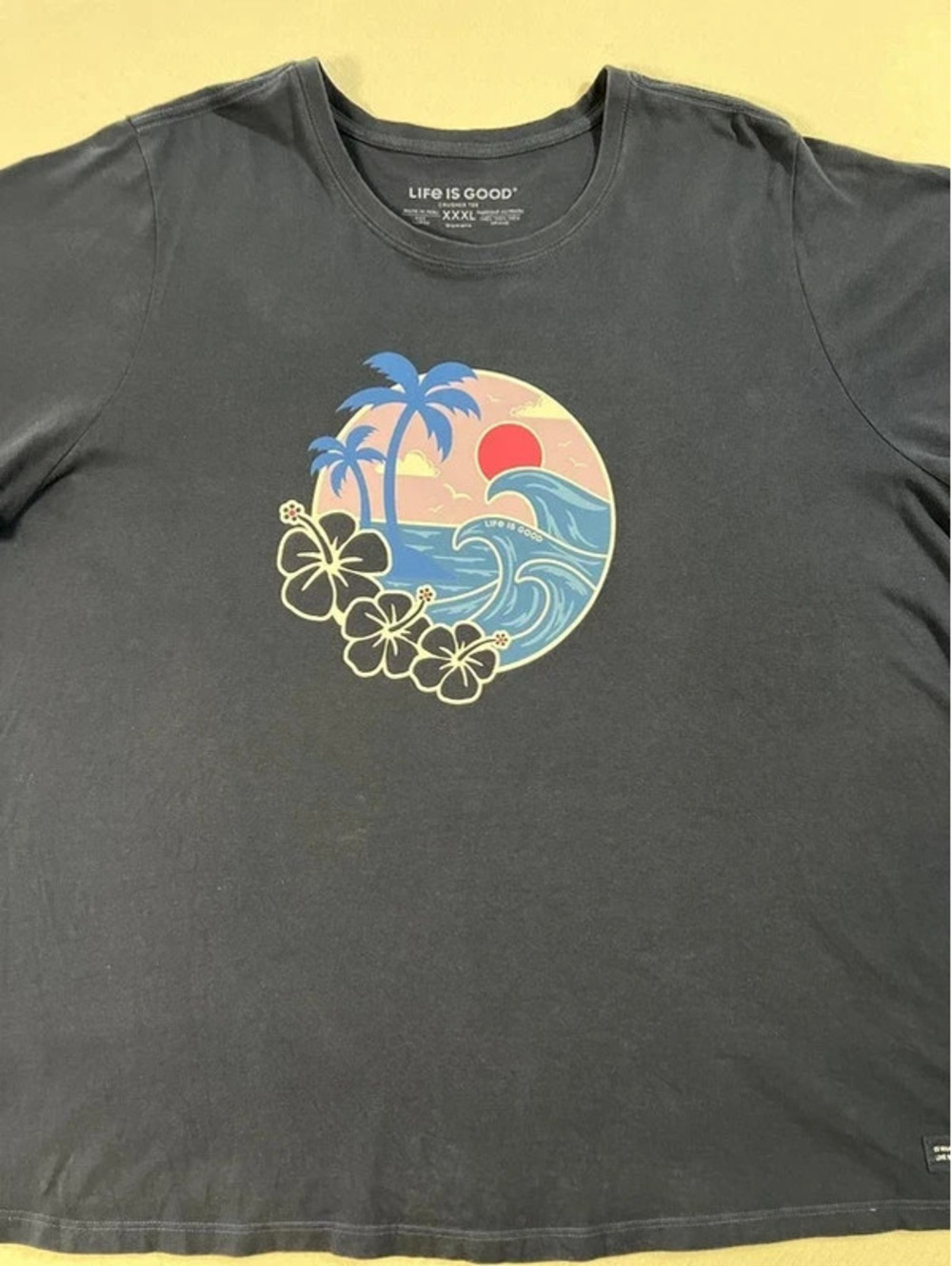 Life is Good Women's Crusher T-Shirt XXL Navy Blue Tropical Graphic